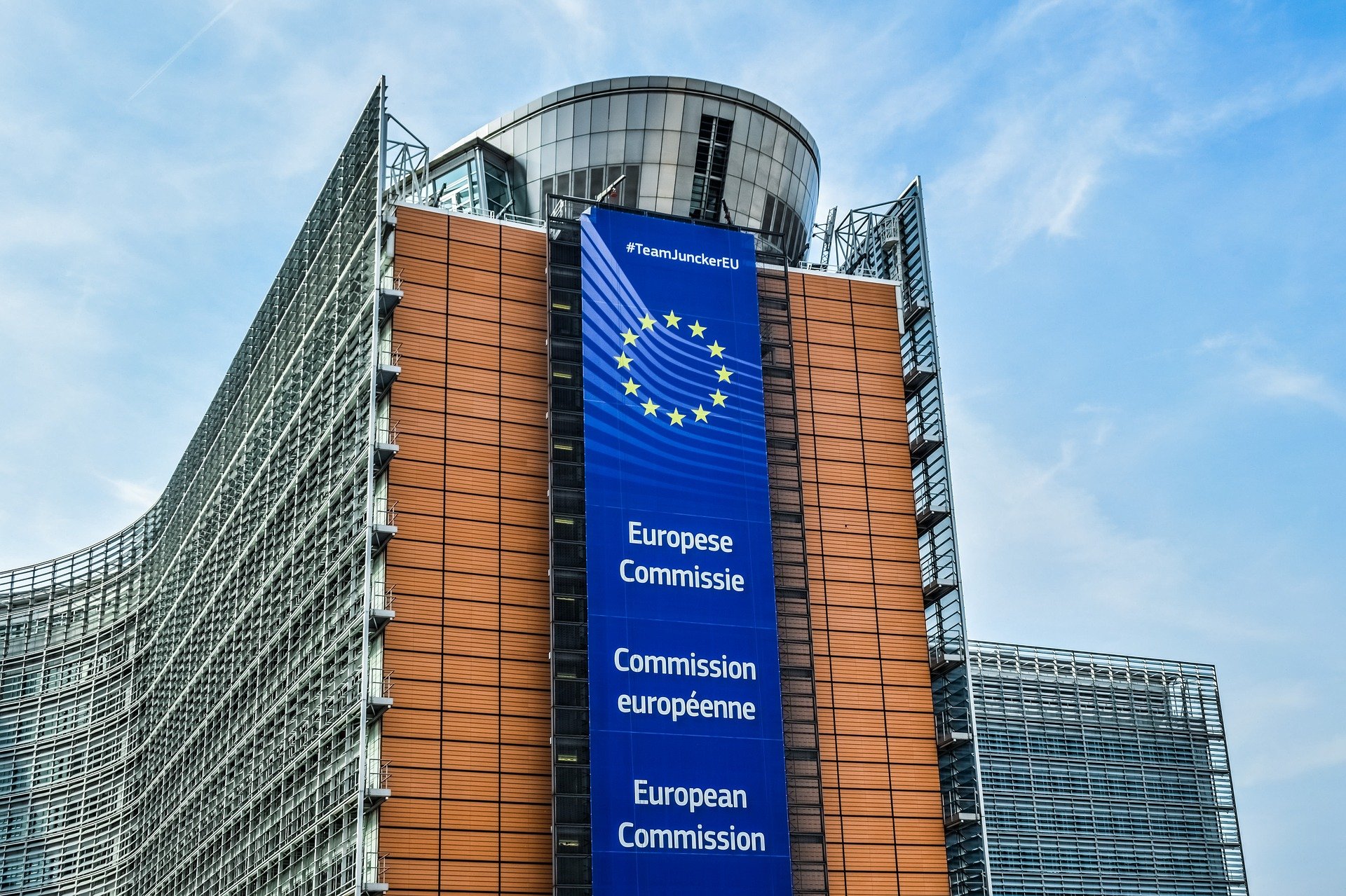 Frohe Weihnachten! – Die EU-Kommission will erreichen, dass Umweltkriminalität  schärfer verfolgt wird.